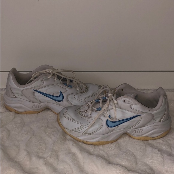 Nike Shoes - Nike air shoes